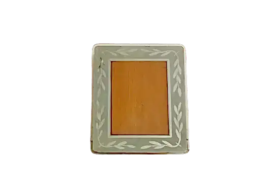 ART DECO PICTURE FRAME w. ETCHED LEAF MOTIF