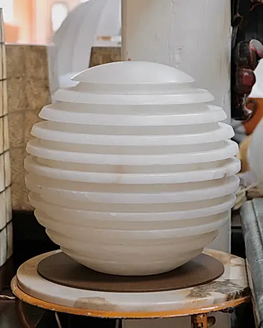 ALABASTER GLOBE LAMP w. AGED BRASS BASE