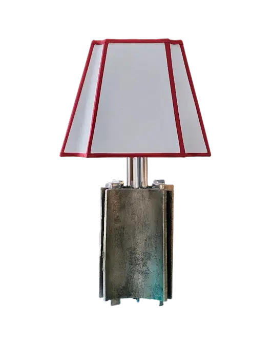 BRUTALIST CAST METAL TABLE LAMP w. RED TRIM SHADE