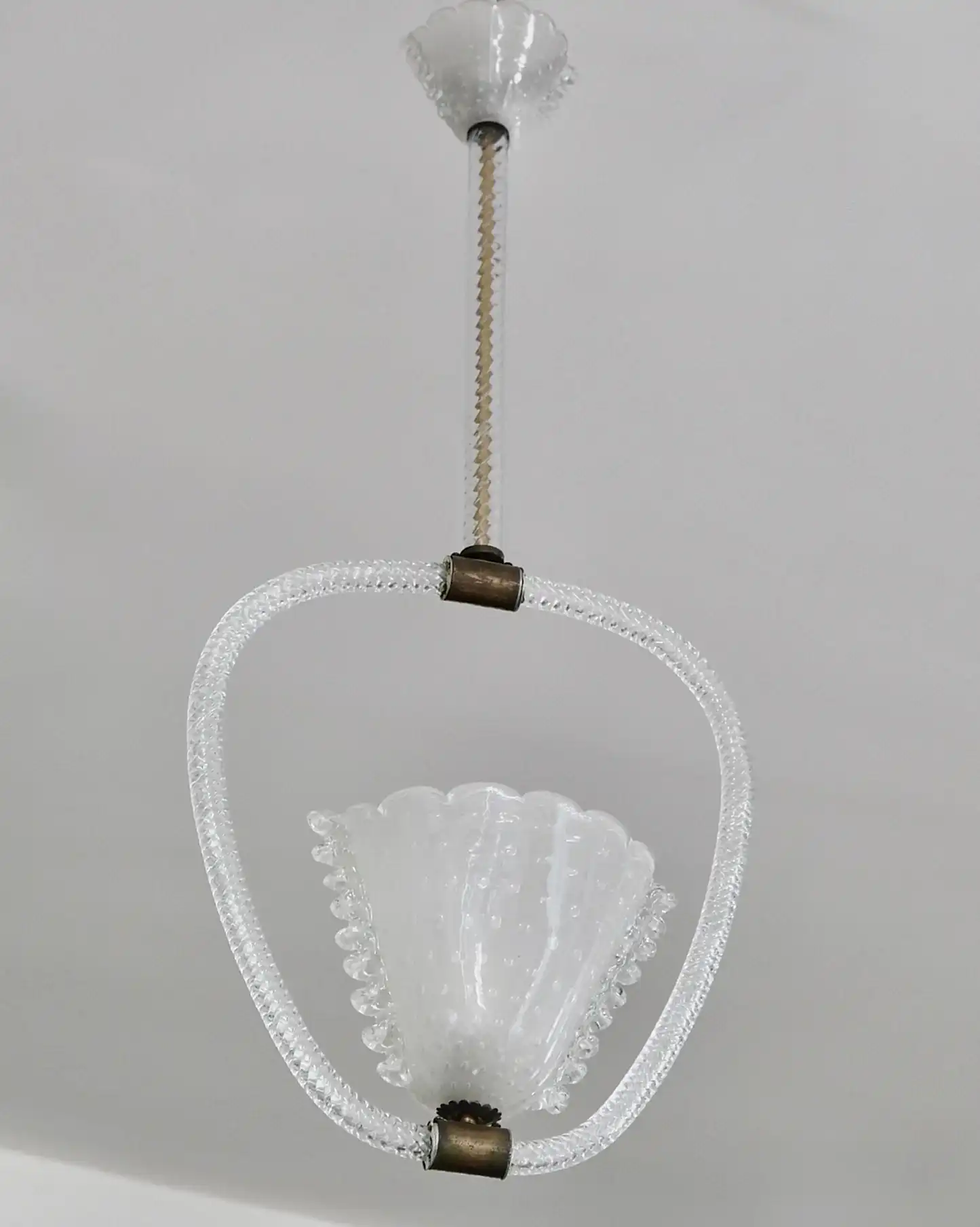 ART DECO SCALLOPED SEEDED MURANO GLASS PENDANT