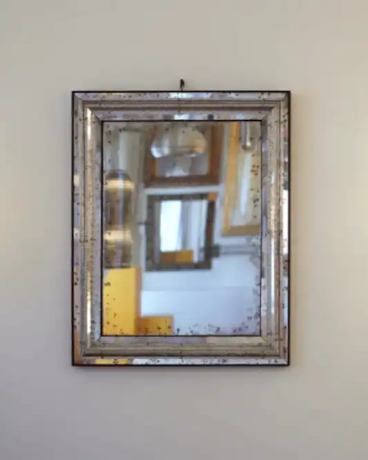 BLACK VENETIAN MIRROR w. GLASS STEM FRAME