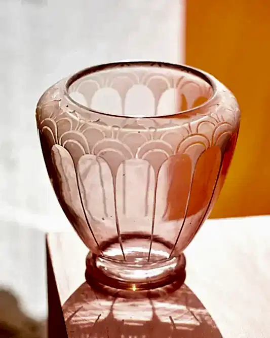 ART DECO AMETHYST GLASS VASE