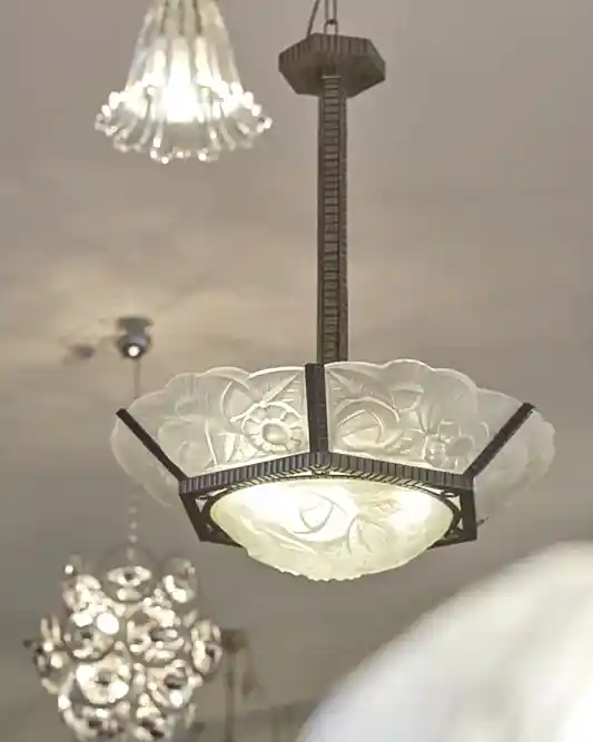 ART DECO FLORAL FROSTED GLASS PENDANT