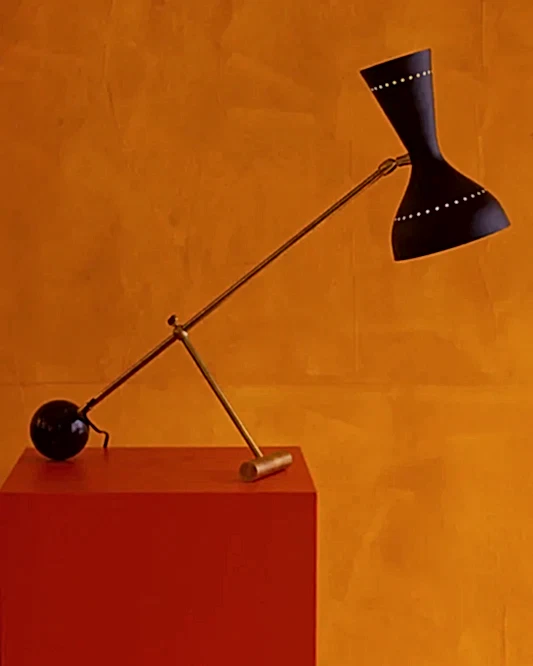 BLACK BRASS COUNTER BALANCE TABLE LAMP
