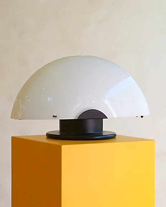BLACK STEEL MUSHROOM LAMP